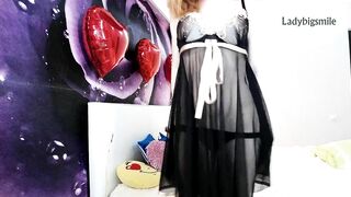 Redread milf show pussy in transparent dress