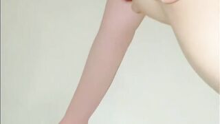 【日本人/素人/歯科助手】美乳を弄り乳首がエロい