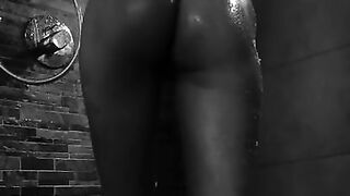 Perfect body model showering