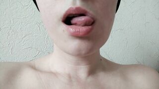 Beautiful lips lick dick with great pleasure