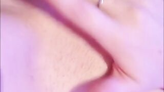 Toing my wet pussy with rubber dildo