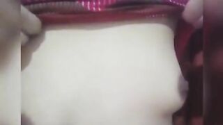 مؤخرتي الكبيرة ترتد. مغربية جميلة. الحمار العربي الكبير