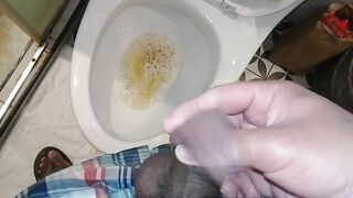Big cock doing pees