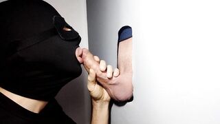 Bisexual male returns to Gloryhole after months outside Spain.