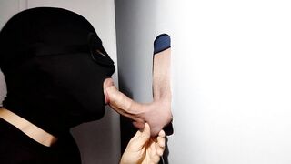 Bisexual male returns to Gloryhole after months outside Spain.