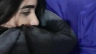 Gostosa de quatro no sofa