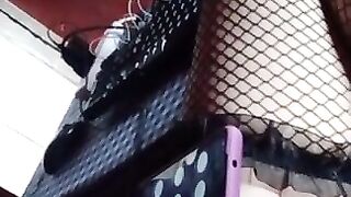 viendo un videos de wxFranck04 mientras juego con el regalito de un seguidor