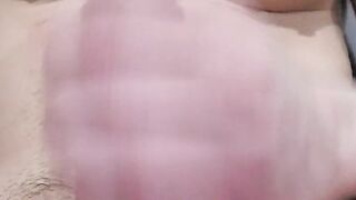 Me corro demmasiado antes de que llegue mi amiga