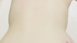 『完全素人』スタイル抜群の保育士が乱れる！敏感に感じまくり。