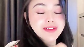 Live Indonesian Girls Who Make You Flirt