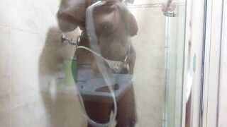 Getting All Clean and Nice, Ready to Give Head to Someone Who Knows How to Really Fuck.