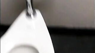 Saw Big Ass Now I Pee 2